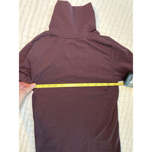 Athleta Flurry Peak Turtleneck, Antique Burgundy/ Black SIZE XS - Picture 7 of 9